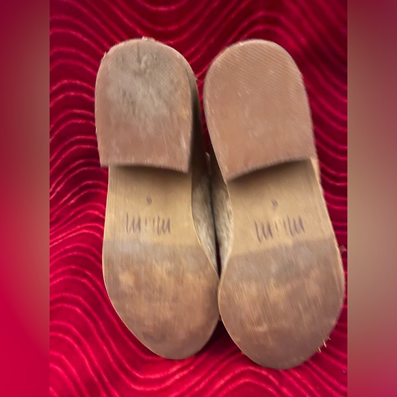 Mimi Camel Hair Booties Tan in color Size 6 - Picture 4 of 6